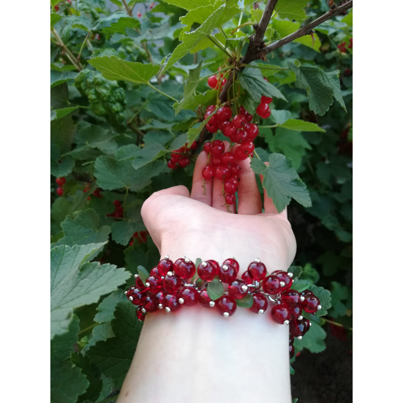 Berry bracelet red currant